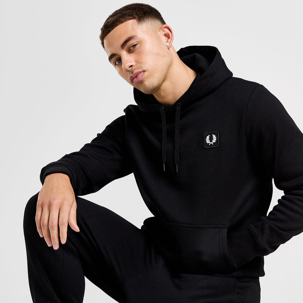 Fred Perry Badge Overhead Hoodie Black – BND Apparel